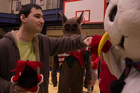 Central outreach makes the “holly day” bright