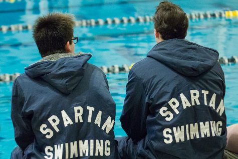 Swim team says goodbye to seniors