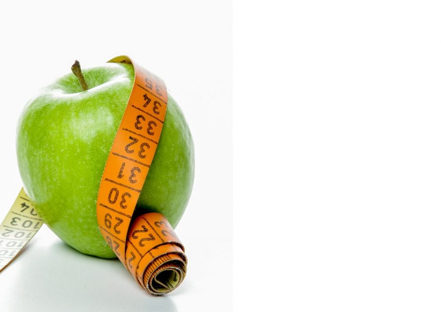 When dieting, people often turn to healthy foods, such as apples. In return, they expect to lose weight quickly, without knowing what results certain diets actually have.