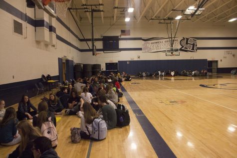 CIRCLE UP: The freshman circles took place in the small gym on Feb. 20 during seminar. The prompt for this meeting was passion, which the freshmen took turns answering. 
