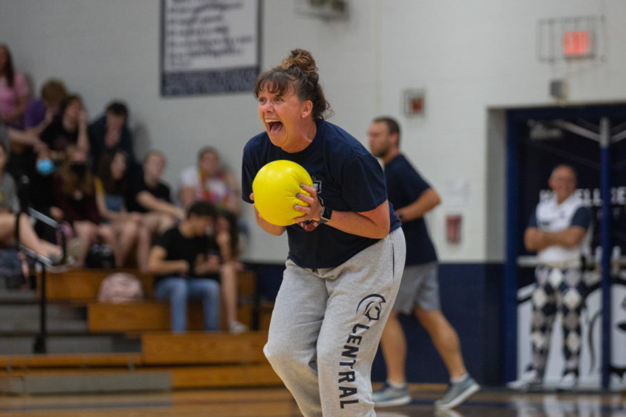 English teacher Mrs. Sherri Baize yells in excitement before throwing a dodgeball at the Juniors and Seniors.