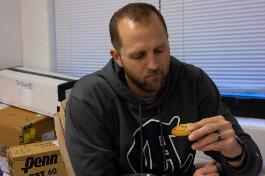 Beckman looks at his favorite type of cookie, chocolate chip. 