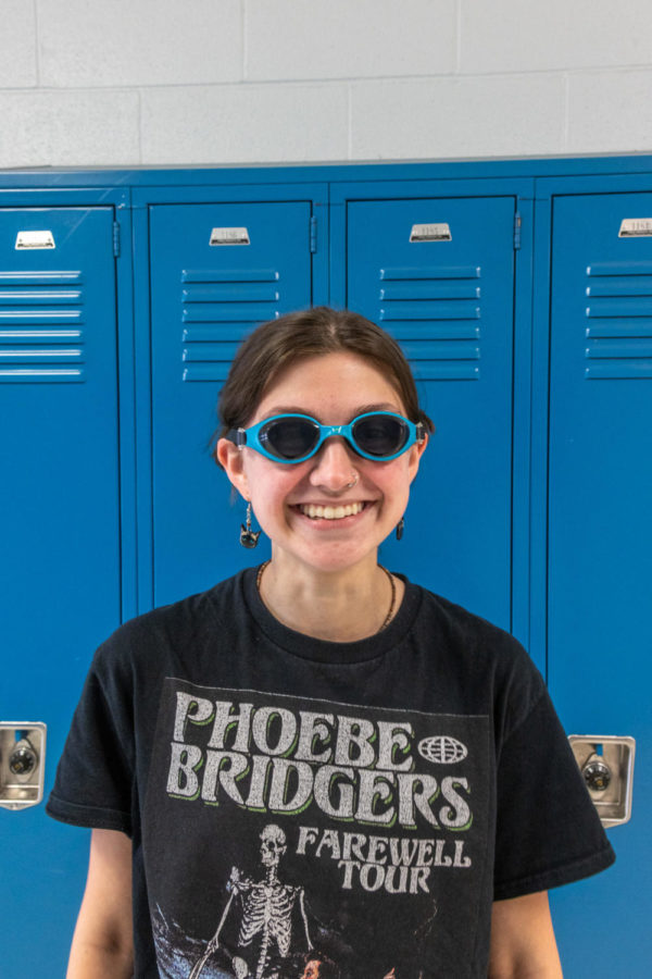 Elaina+Rainwater%2C+one+of+the+organizers+for+a+game+of+Senior+Assassin+stands+with+goggles+on.+Wearing+goggles+is+the+only+way+to+guarantee+safety+in+Senior+Assassin.
