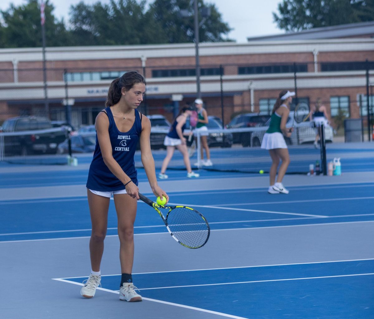 At the start of her match, sophomore Ashley Hayes stands with intensity, carefully locking in on the perfect spot to place her serve. Her eyes scan the other side of the net, reading her opponent’s position. She then sends the ball soaring over the net, marking the beginning of an exciting rally.
